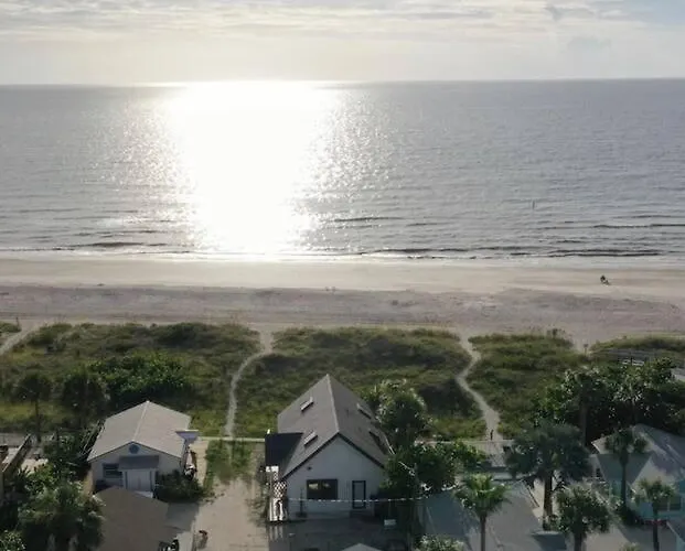 Beachfront Chalet Indian Rocks Clearwater Beach